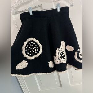 Vintage Elegant Black and Cream Floral Skater Skirt